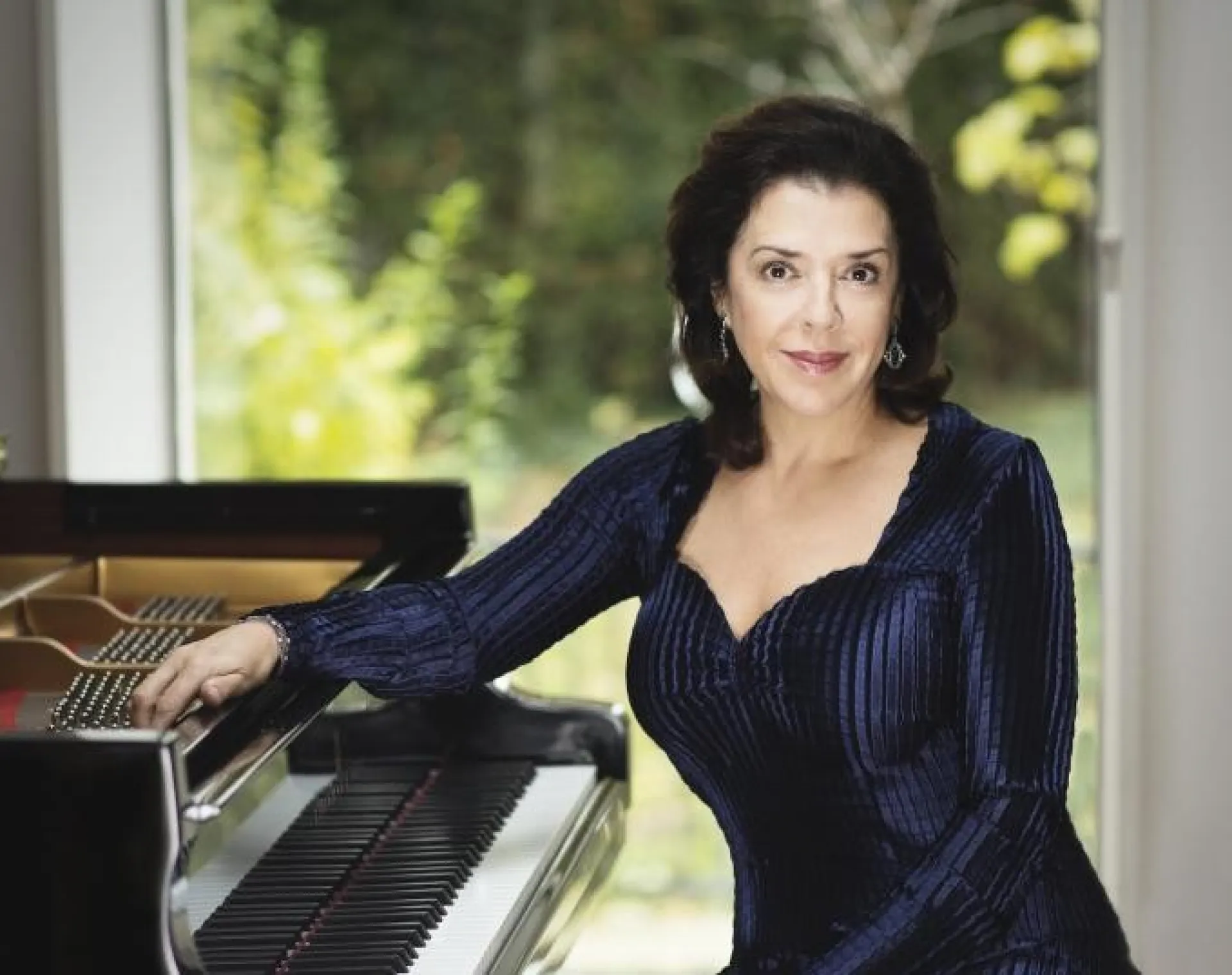 Elena Bashkirova and Friends