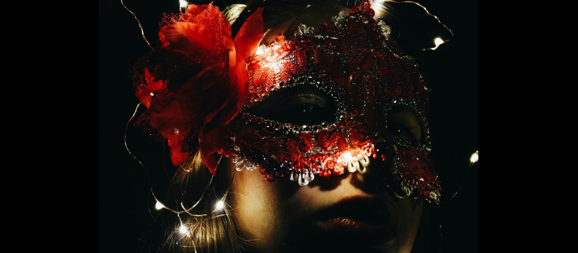 Ein Maskenball mit Anna Netrebko