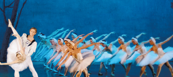 Le Lac des Cygnes - Ballet du Festival de Saint-Pétersbourg