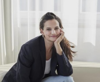 ラファエラ・グロメス、ユディット・ラケルス